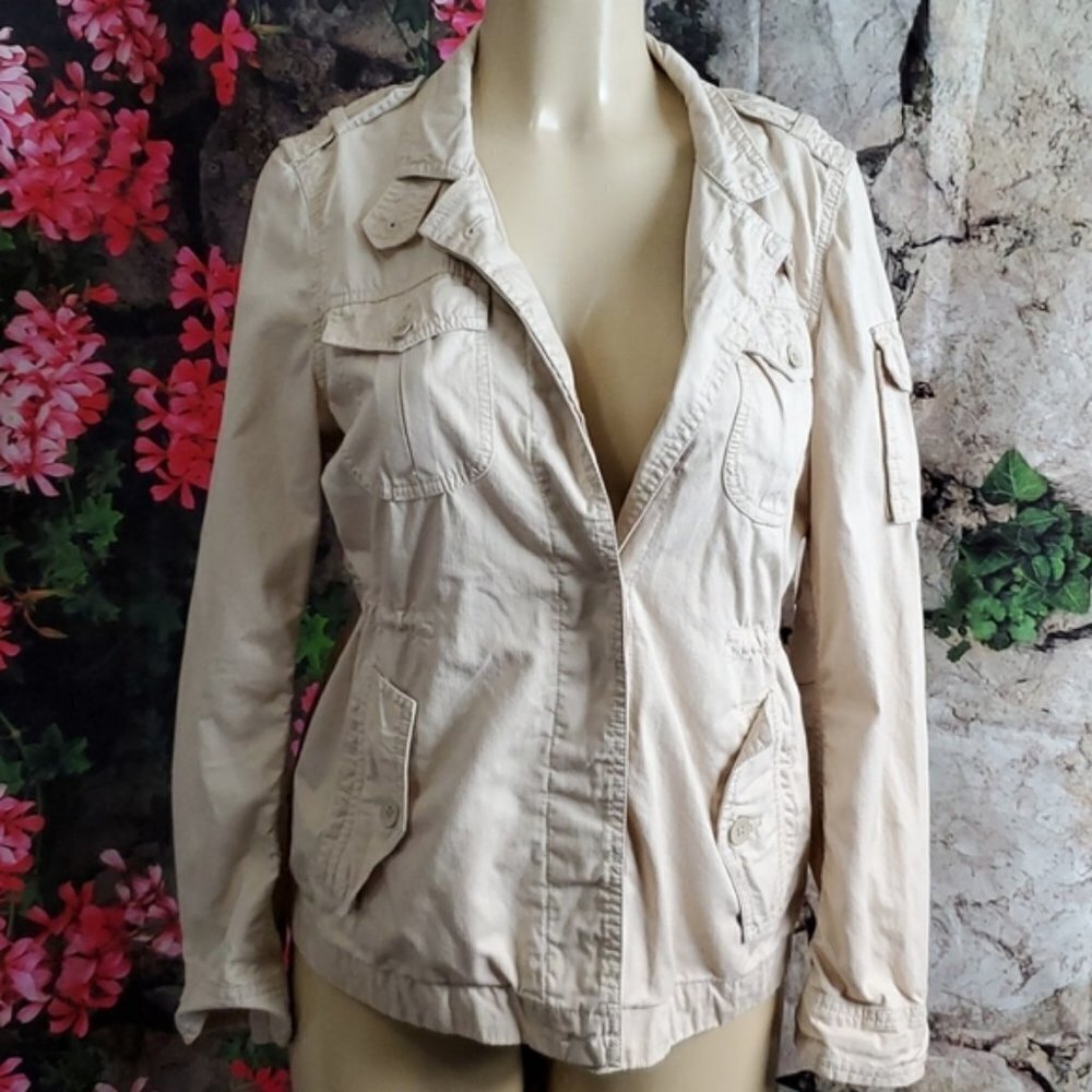 GAP Khaki Button Down Jacket 100%cotton with Pockets Sz M